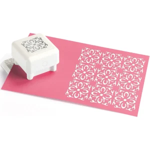 All Over the Page Country Tile Pattern / Perforadora Adornos Hojas