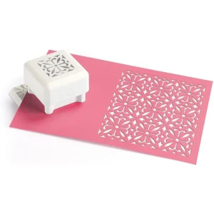 All Over the Page Ornate Square Pattern / Perforadora Cuadrados Adornados