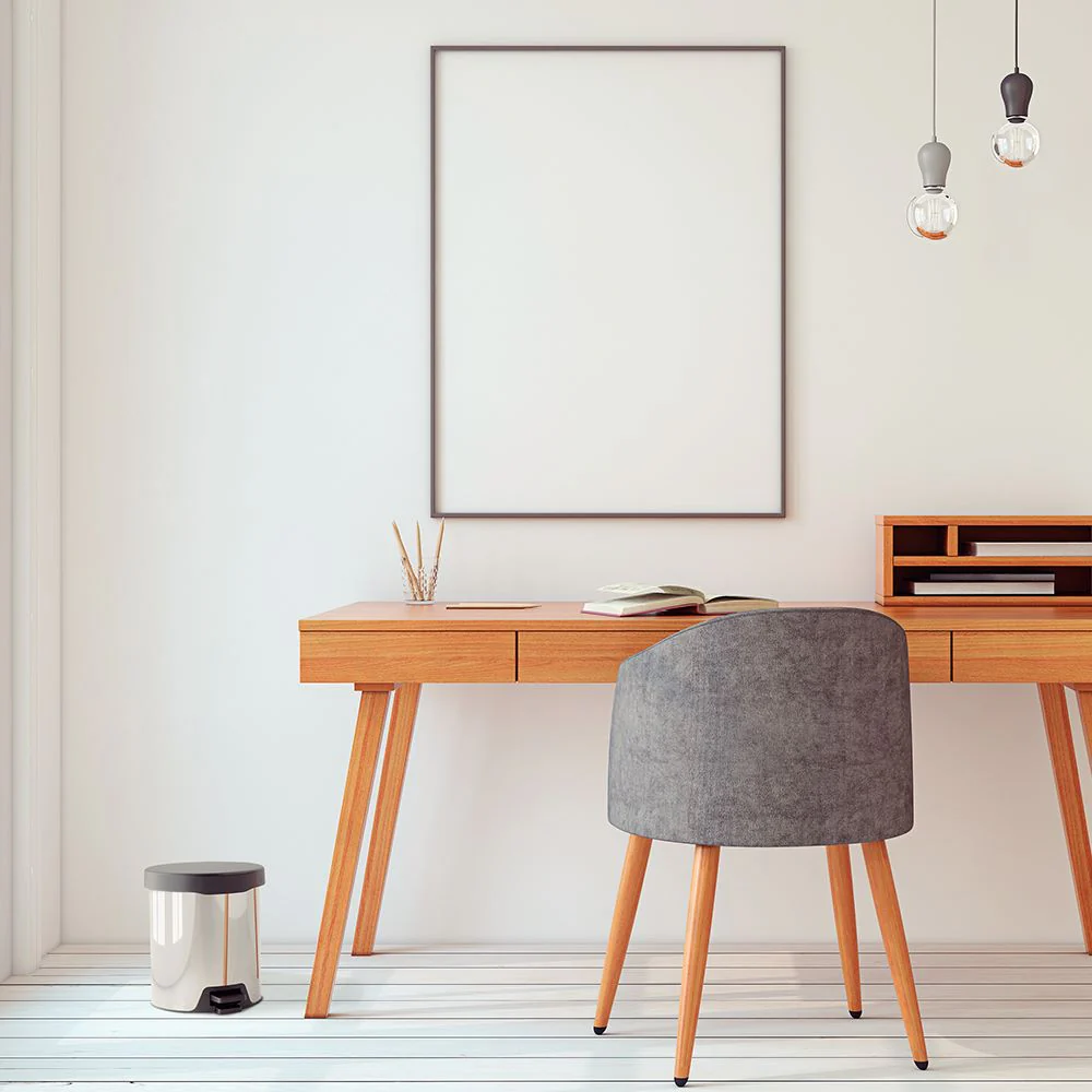 Basurero de Pedal,tapa plastica negra Linea New 5 Lt - Imagen 3