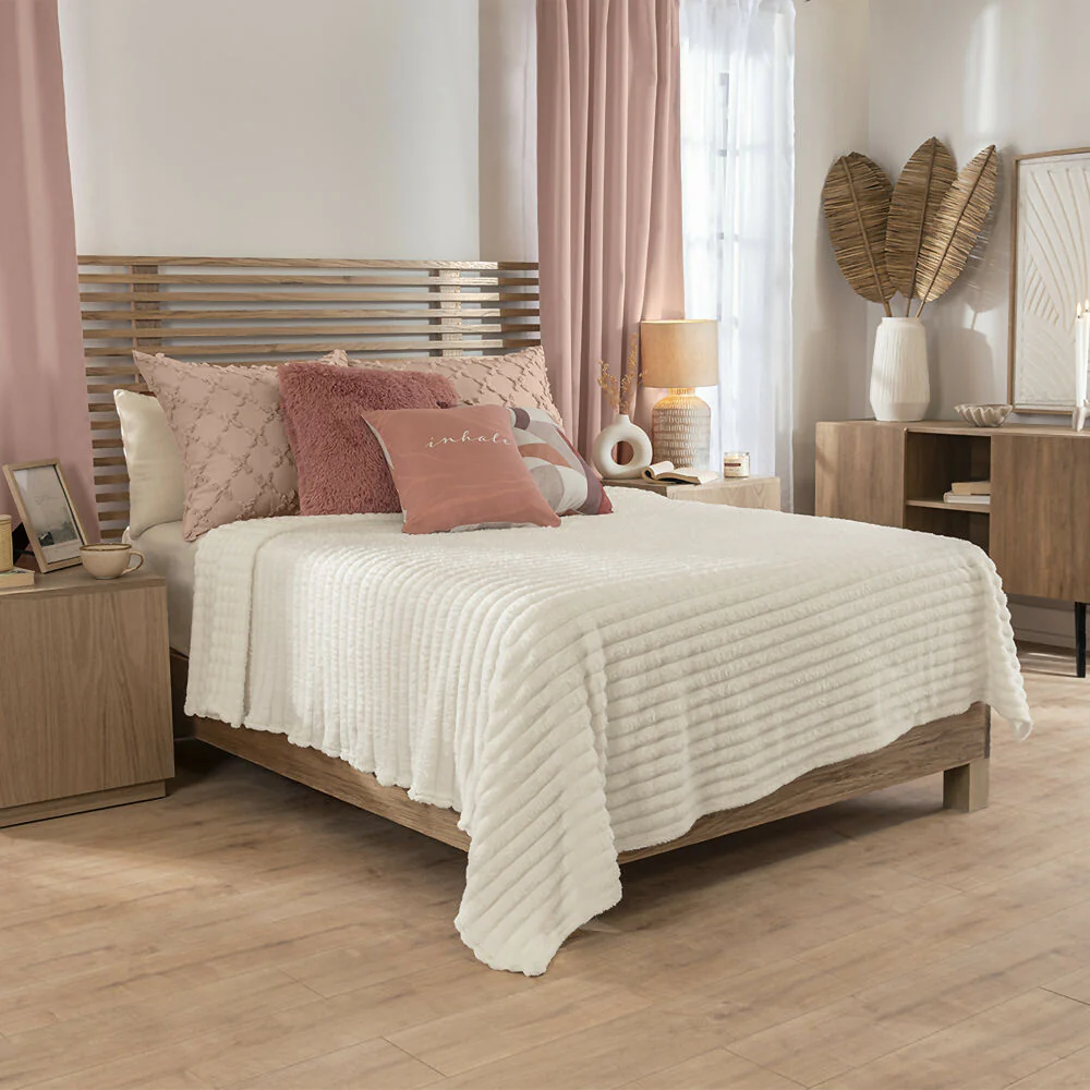 Cobija Nórdica Vostok, para cama Queen y King, de 240x220 cm - Imagen 2