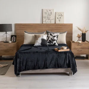 Cobija Ligera Negro, para cama King, de 240x220 cm