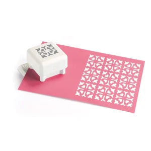 All Over the Page Blooming Hearts / Perforadora Para Toda la Hoja